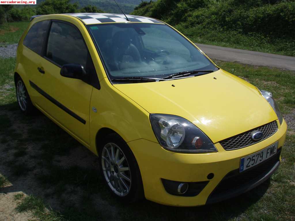 Se Vende Ford Fiesta 16 Tdci 90cv Impecable Del 2007 Se Ace