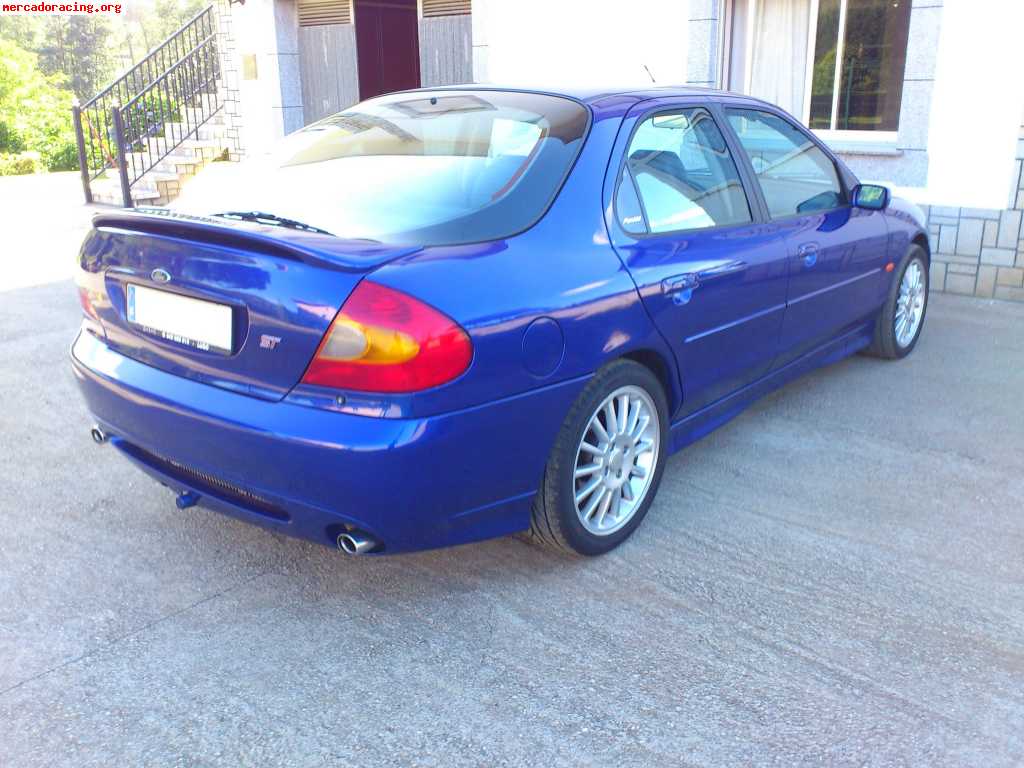 Ford mondeo st200