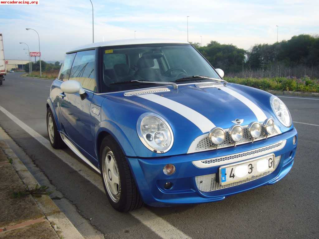 Машина mini one