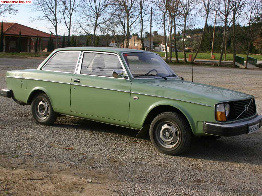 Volvo 242dl 1975 sedan