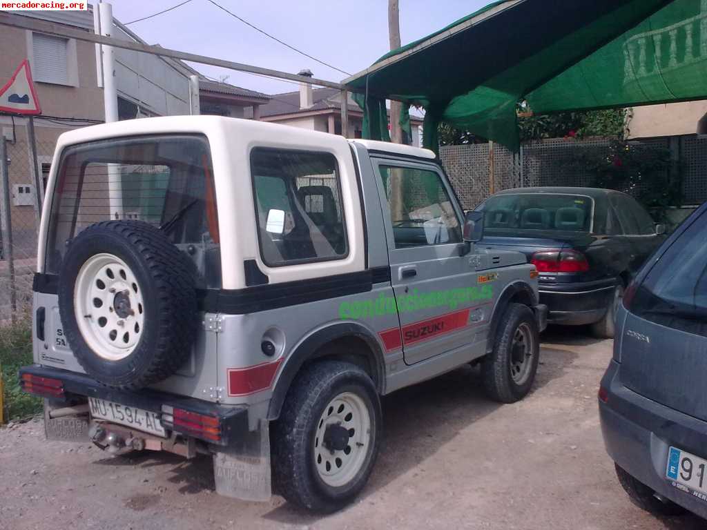 Suzuki Samurai sj413